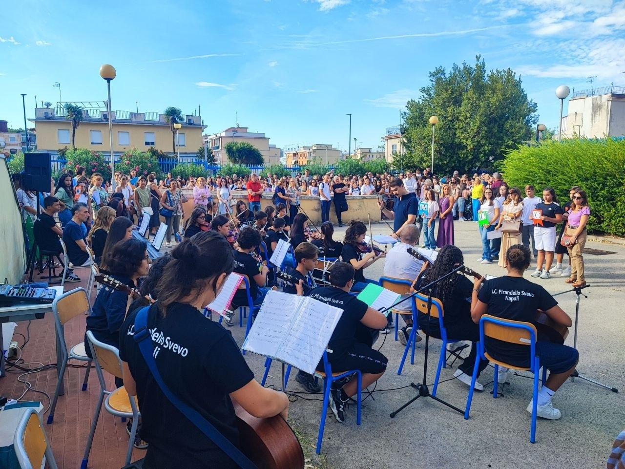 Un nuovo inizio: il primo giorno di scuola delle classi prime della Scuola Secondaria di Primo Grado